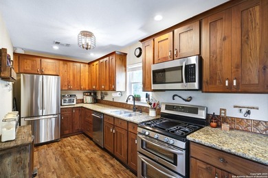 *GREAT NEW PRICE*Remarkable property on 2 parcels totaling 24.69 - photo 17