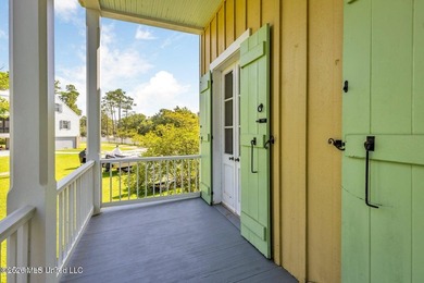 Acadian cottage, 3 bed, 2 1/2 bath, three levels with interior - photo 9