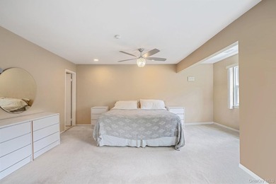 Welcome to easy living in the highly sought after Fox Meadow - photo 19