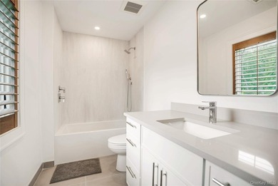 A buyers dream rooted in nature, enhanced by design. This modern - photo 20