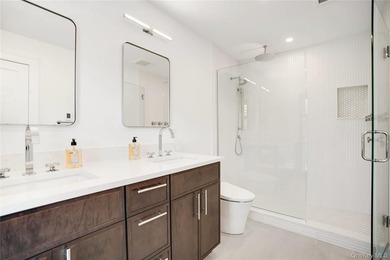 A buyers dream rooted in nature, enhanced by design. This modern - photo 22