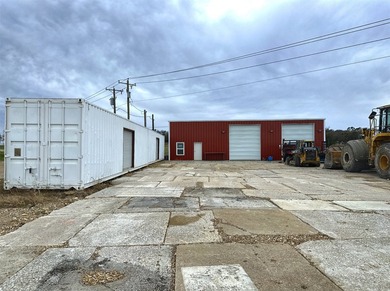 Rare opportunity to own 84+ acres in fast growing Burleson, just - photo 3