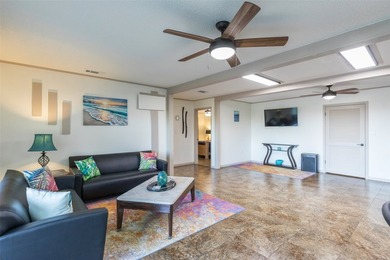 Welcome to your private retreat overlooking beautiful Lake - photo 26