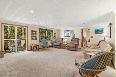 Canalfront 4-bedroom home situated on a private lot in Pine - photo 27