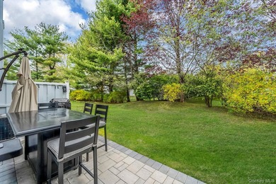 Welcome to easy living in the highly sought after Fox Meadow - photo 27