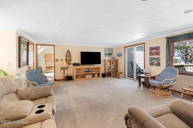 Canalfront 4-bedroom home situated on a private lot in Pine - photo 28