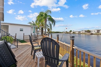 Welcome to Paradise!! Harbor Cove is a premier 55+ WATERFRONT - photo 35