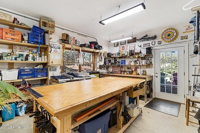 Canalfront 4-bedroom home situated on a private lot in Pine - photo 36