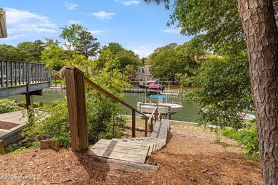 Canalfront 4-bedroom home situated on a private lot in Pine - photo 48