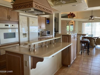 SPECTACULAR LAKE VIEW HOME ONE OF A KIND PRIVACY, ON A CUL DE - photo 9
