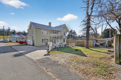 Lake Home For Sale in Sparta, Tennessee