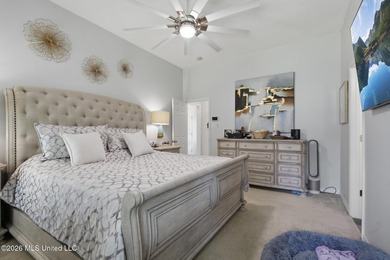 Welcome to 309 Woodcrest... a home in Long Beach so perfect that - photo 12