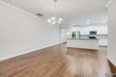 WELCOME HOME! This townhome is in the BEAUTIFUL Lake Forest - photo 16