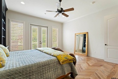 Nestled behind the gates of the Villas of Hollytree, 822 - photo 16