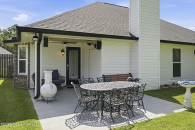 Welcome to 309 Woodcrest... a home in Long Beach so perfect that - photo 22