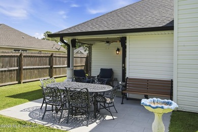 Welcome to 309 Woodcrest... a home in Long Beach so perfect that - photo 23