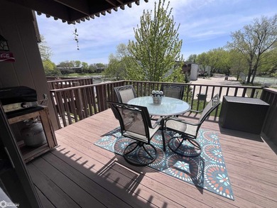 Welcome to your private escape in Clear Lake! This desirable - photo 23