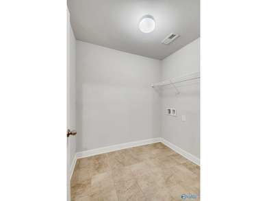 WELCOME HOME! This townhome is in the BEAUTIFUL Lake Forest - photo 25