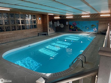 Welcome to your private escape in Clear Lake! This desirable - photo 25