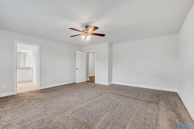 WELCOME HOME! This townhome is in the BEAUTIFUL Lake Forest - photo 27