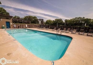 Welcome to your private escape in Clear Lake! This desirable - photo 28