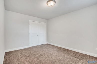 WELCOME HOME! This townhome is in the BEAUTIFUL Lake Forest - photo 30