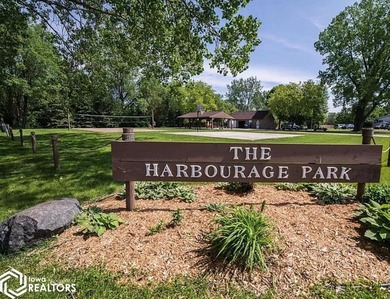 Welcome to your private escape in Clear Lake! This desirable - photo 30