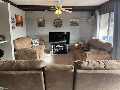 Welcome to your private escape in Clear Lake! This desirable - photo 32