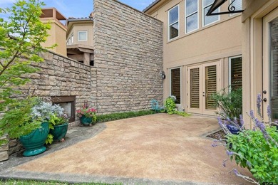 Nestled behind the gates of the Villas of Hollytree, 822 - photo 35