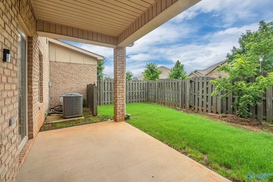 WELCOME HOME! This townhome is in the BEAUTIFUL Lake Forest - photo 36