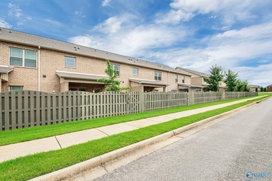 WELCOME HOME! This townhome is in the BEAUTIFUL Lake Forest - photo 39