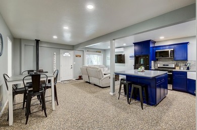 You can't beat this location and income potential in beautiful - photo 4