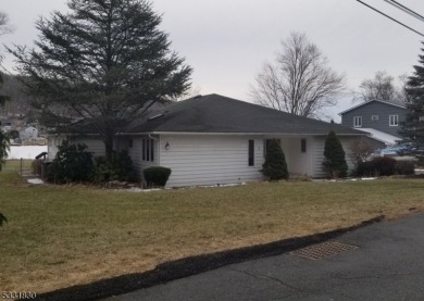 Lake Home Sale Pending in Jefferson, New Jersey