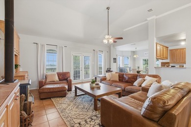 Country living at its finest on 6.49 picturesque acres near Lake - photo 3