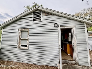 Unlock the potential in this 2 bedroom, 2 bath with a flex room - photo 25