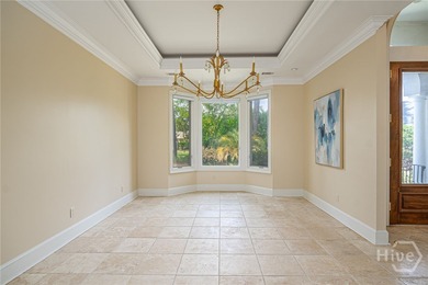Nestled in a quiet cul-de-sac in desirable Oakridge, this - photo 4