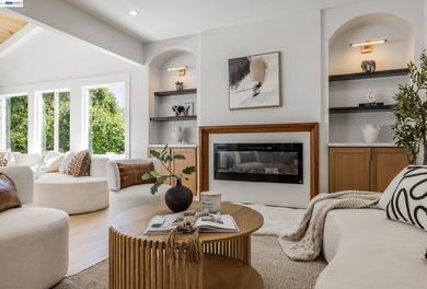 Exceptional single-story Cambrian home offering 4 bedrooms, 2 - photo 8