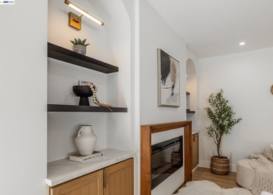 Exceptional single-story Cambrian home offering 4 bedrooms, 2 - photo 10