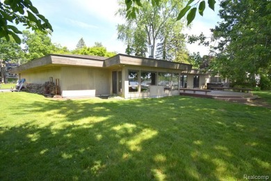 Portage Lake - Livingston County Home Sale Pending in Pinckney Michigan