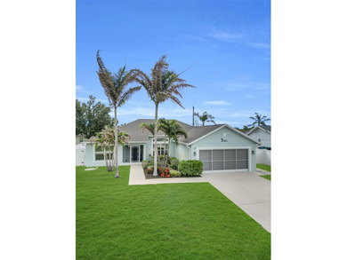 Welcome home to this beautifully maintained 3-bedroom - photo 1