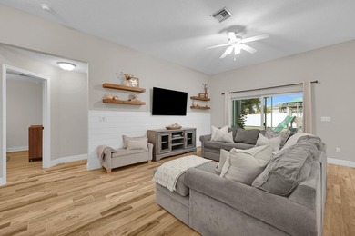 Welcome home to this beautifully maintained 3-bedroom - photo 6