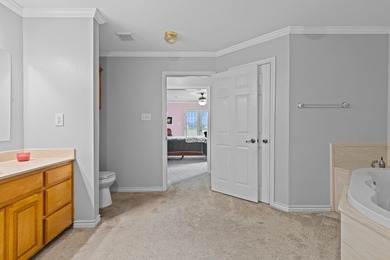 Beautifully updated and thoughtfully designed, this 3-bedroom - photo 31