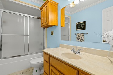 Beautifully updated and thoughtfully designed, this 3-bedroom - photo 36