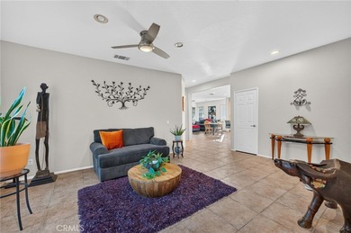 Stunning and tastefully upgraded, this beautiful 3 bedroom, 2 - photo 4