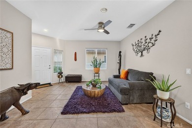 Stunning and tastefully upgraded, this beautiful 3 bedroom, 2 - photo 5