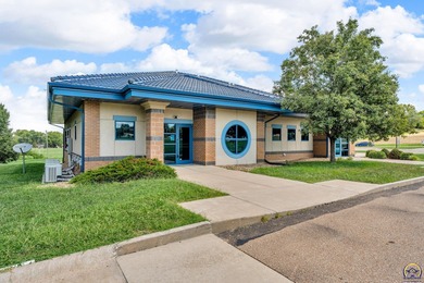 Immense opportunity in a high-traffic area! This fully