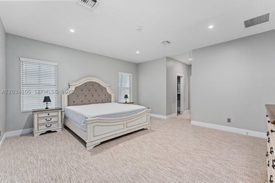 Need a property that allows everyone to stay close without - photo 12