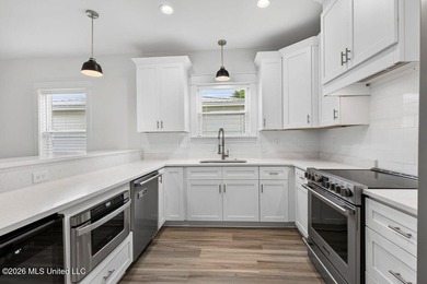 Enjoy living in the heart of Downtown Pass Christian. This - photo 14