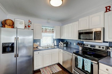 Waterfront Coastal Canal Home with Heated Pool & Boat Lift - photo 15