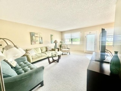 Immaculate 2-bed, 2-bath third-floor condo offering stunning - photo 8